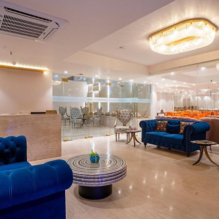 Hotel Ginger Palace Delhi Airport Nowe Delhi Zewnętrze zdjęcie